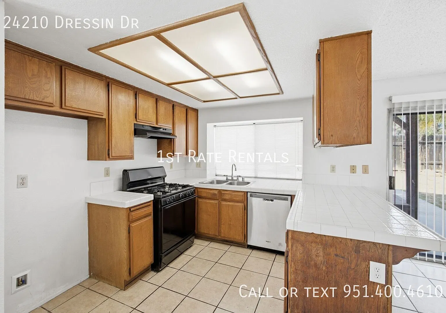 Fantastic two-story home! — Photo 4
