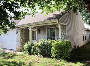 1263 W Bishop Dr, Rogers, AR 72756