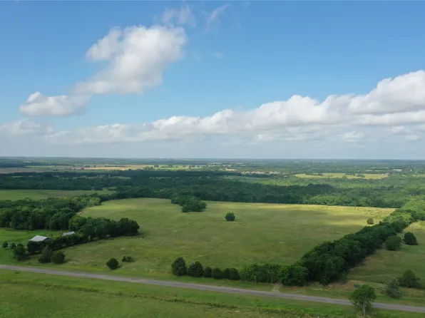 1 Fm 2990, Ladonia, TX 75449