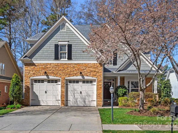 19679 Wooden Tee Dr, Davidson, NC 28036