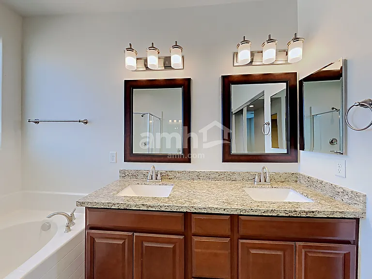 492 Bright Peridot Ave — Photo 10