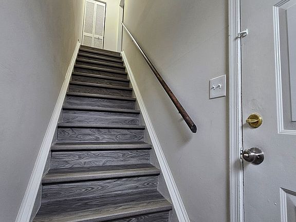 2nd image of 1407 Olivewood Ct