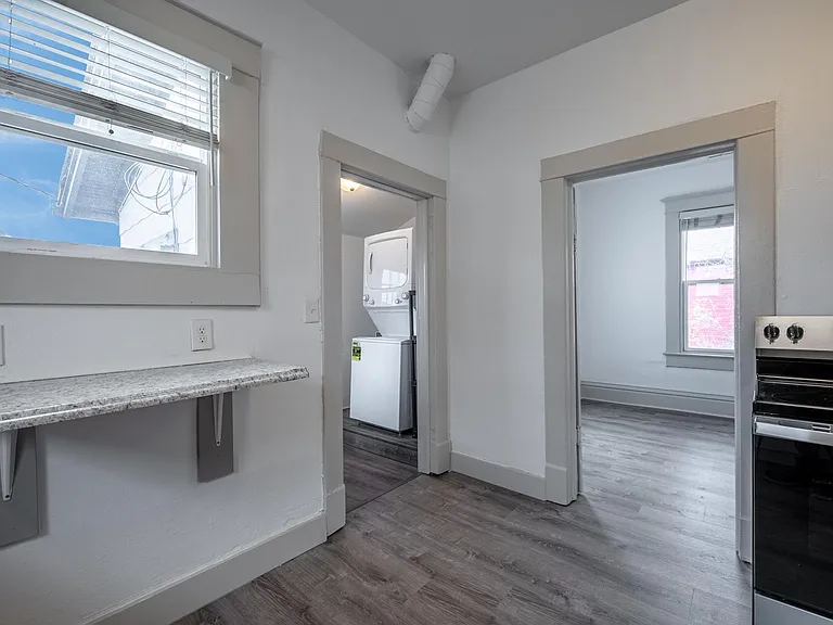 209 S Main St — Photo 7