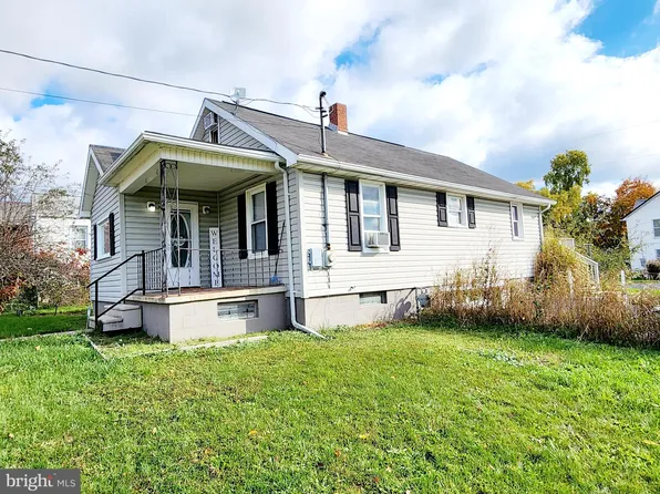 130 Maple St, Cumberland, MD 21502