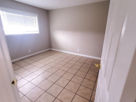 4th image of 16100 S McKinley Ave