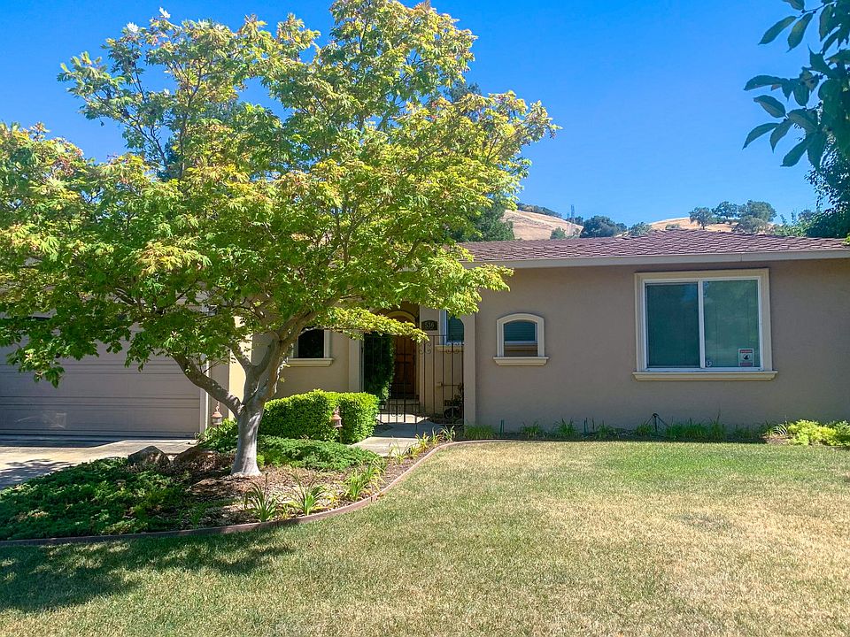 1st image of 563 Curie Dr