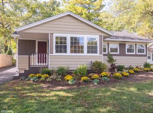 1018 Highland Rd, Mundelein, IL 60060