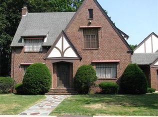 52 Hendrick St, Chicopee, MA 01020