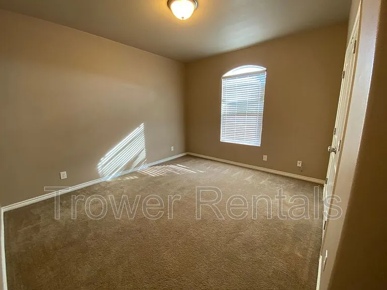 3406 Bastrop Ave — Photo 29