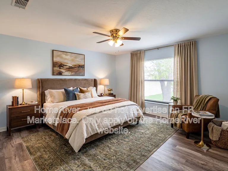 544 Flamingo Dr — Photo 4
