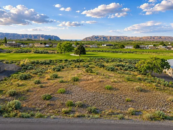 877 Desert Aire Drive SW, Mattawa, WA 99349