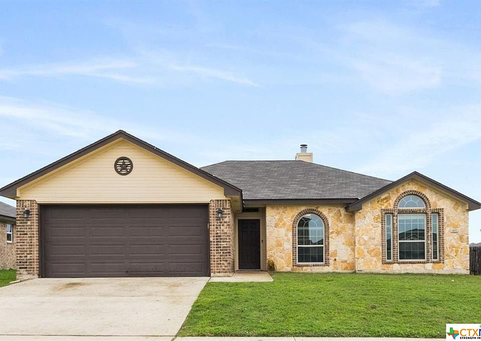 1st image of 407 E Vega Ln
