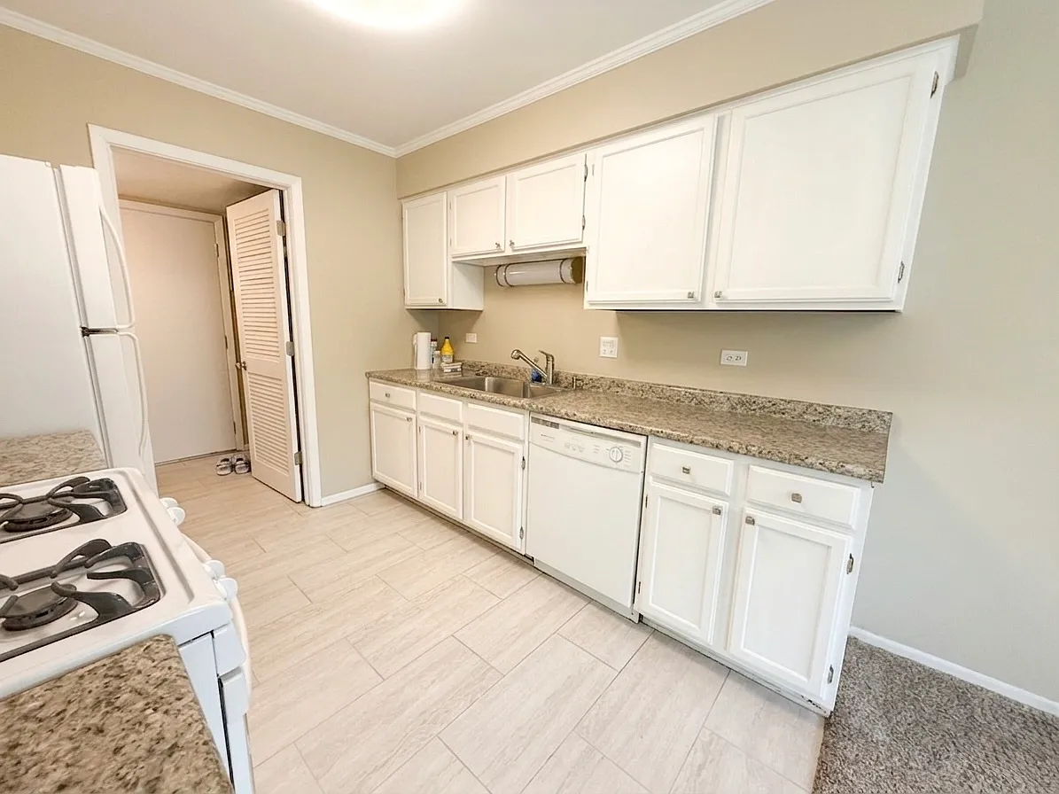 Building Photo - 1344 Barclay Ln #1344