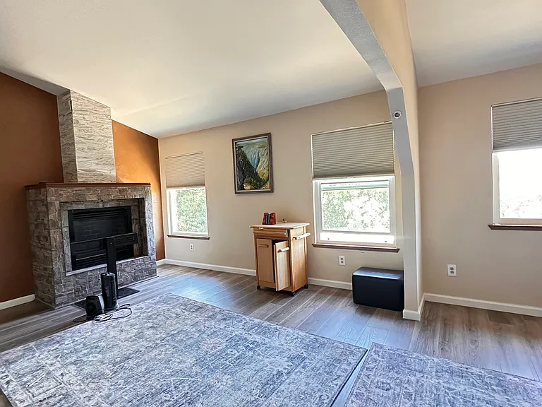 117 Drake Ct — Photo 11