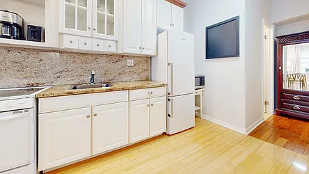 Rented by Metro Garden Realty NYC