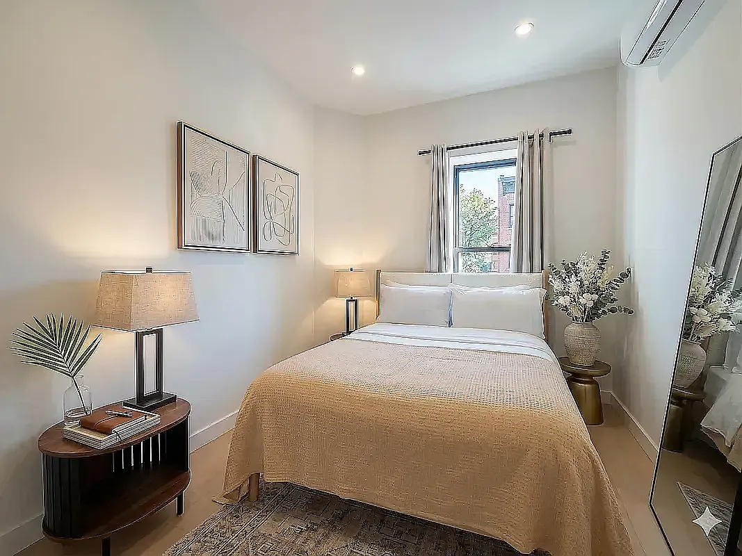 285 Kingsland Ave — Photo 2