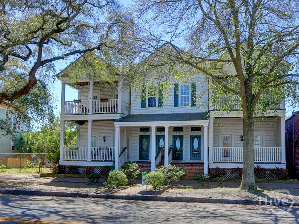 3 bed, 2.0 bath, 1486 sqft, $2,950 — Photo 3