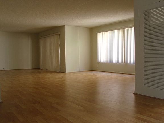 3rd image of 621 San Vicente Blvd APT 303