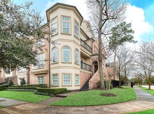 51 Colonial Row Dr, The Woodlands, TX 77380