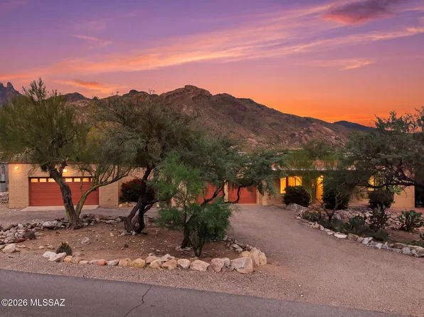 6720 N Columbus Blvd, Tucson, AZ 85718