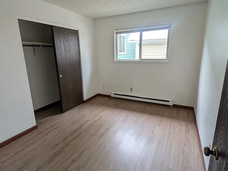 420 S Asbury St — Photo 23