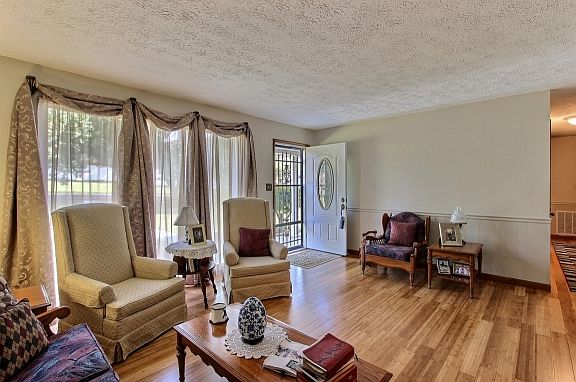 5th image of 123 Hardin Dr