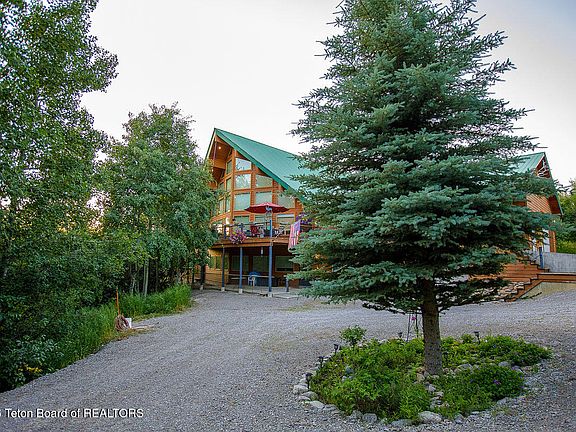 3rd image of 144 Roberts Rd