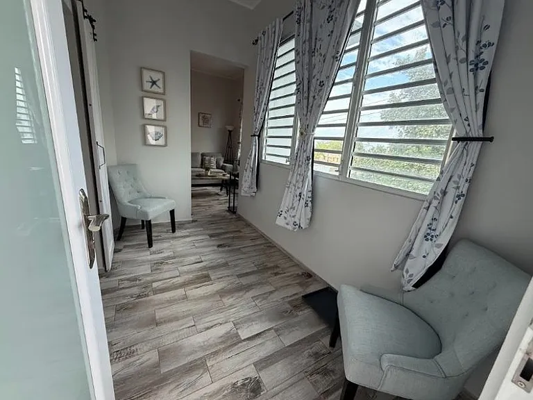 515 Calle Barbe #2B — Photo 8