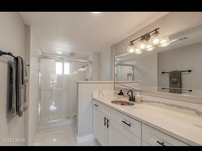 100 Silver Beach Ave — Photo 15