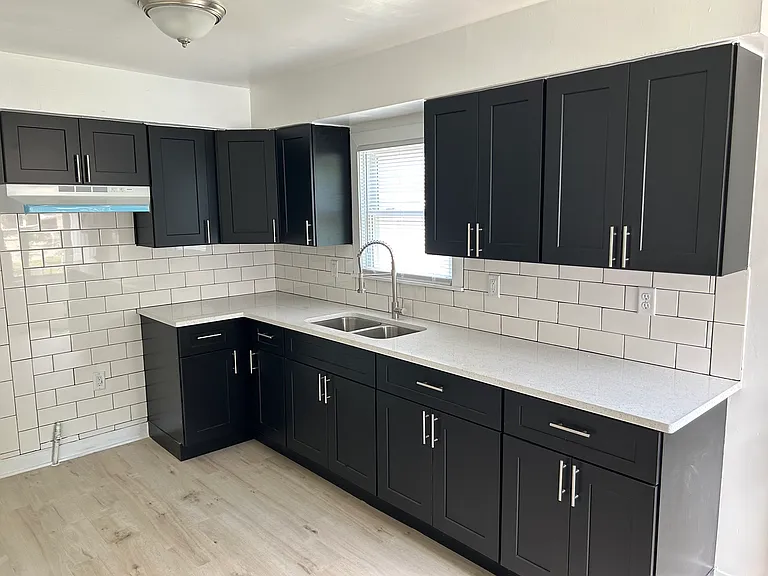 4119 Dearborn St — Photo 2