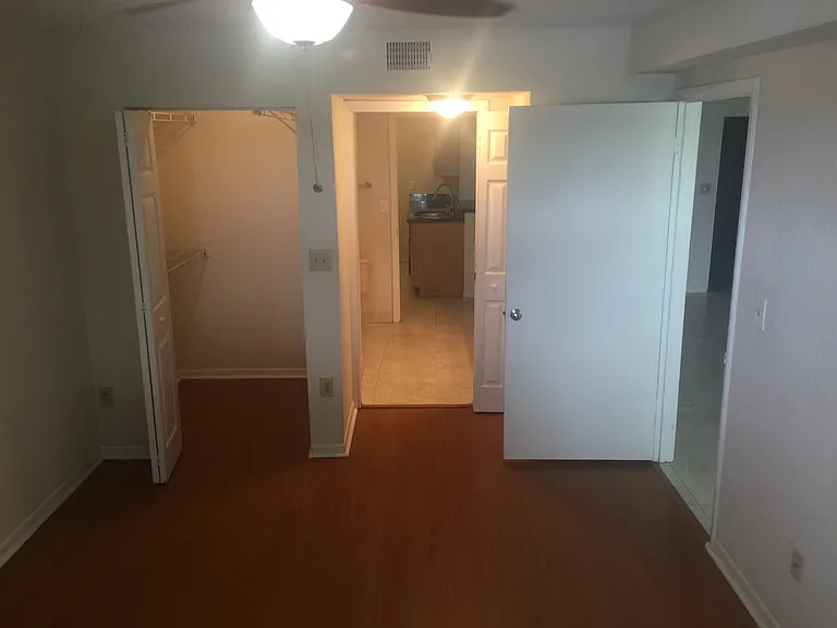 2880 N Oakland Forest Dr #110 — Photo 20