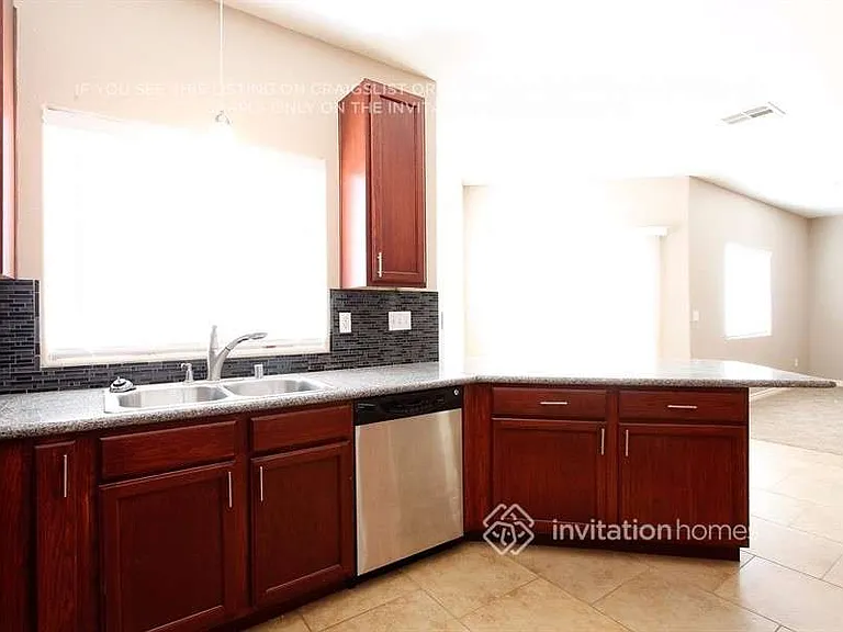 5009 Morning Falls Ave — Photo 7