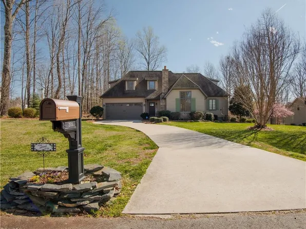 2530 Whipporwill Ct, Rural Hall, NC 27045