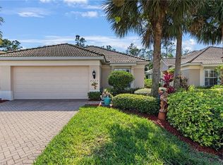 9527 Hemingway Ln, Fort Myers, FL 33913