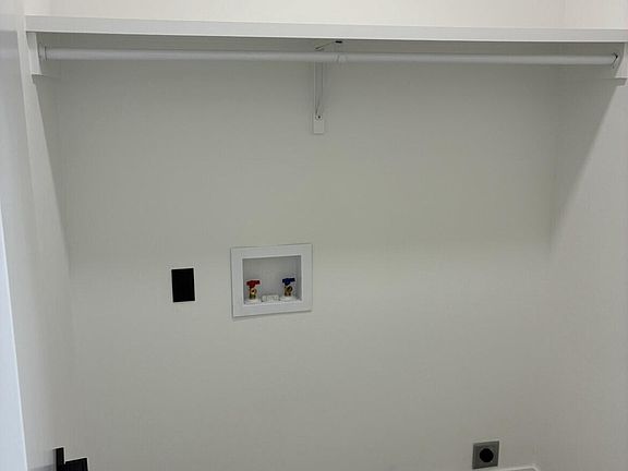 5th image of 2552 W Madison Street