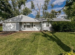 287 Ray Dr NW, Cedar Rapids, IA 52405