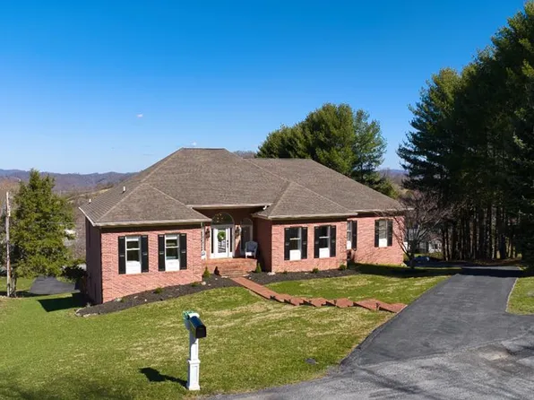 197 Florence Cir, Tazewell, VA 24651