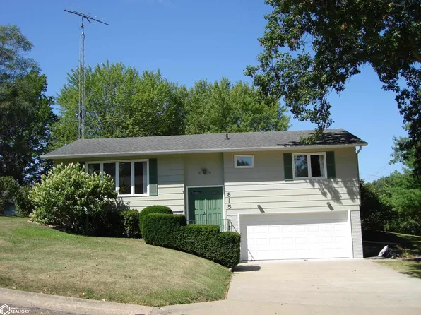 815 N 7th St, Oskaloosa, IA 52577