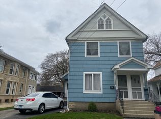 310 N View St, Aurora, IL 60506