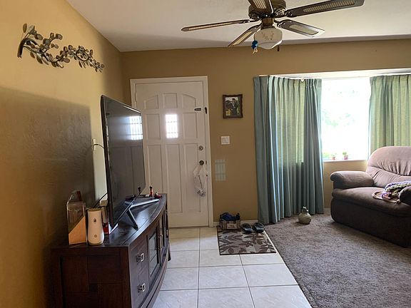 5th image of 3727 15th Ave N