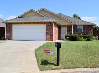 1918 Ridge Crest Dr, Shawnee, OK 74804