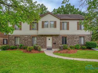 1711 Brownstone Blvd, Toledo, OH 43614