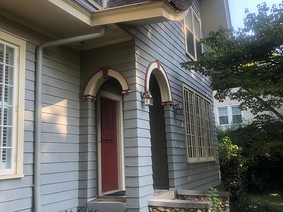 3rd image of 105 Woodlawn Dr