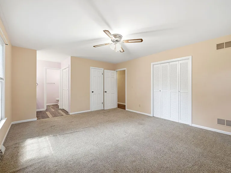 5757 Heards Mountain Rd — Photo 18