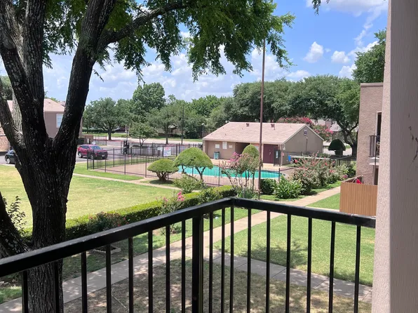 5604 Boca Raton Blvd APT 151, Fort Worth, TX 76112