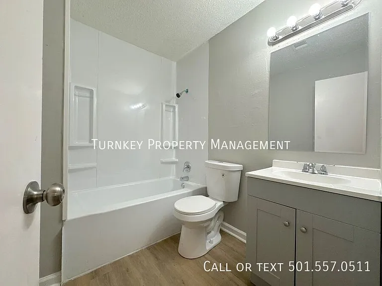 1 W Windsor Dr — Photo 8