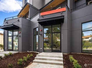 125 1st Pl SW #2, Seattle, WA 98166