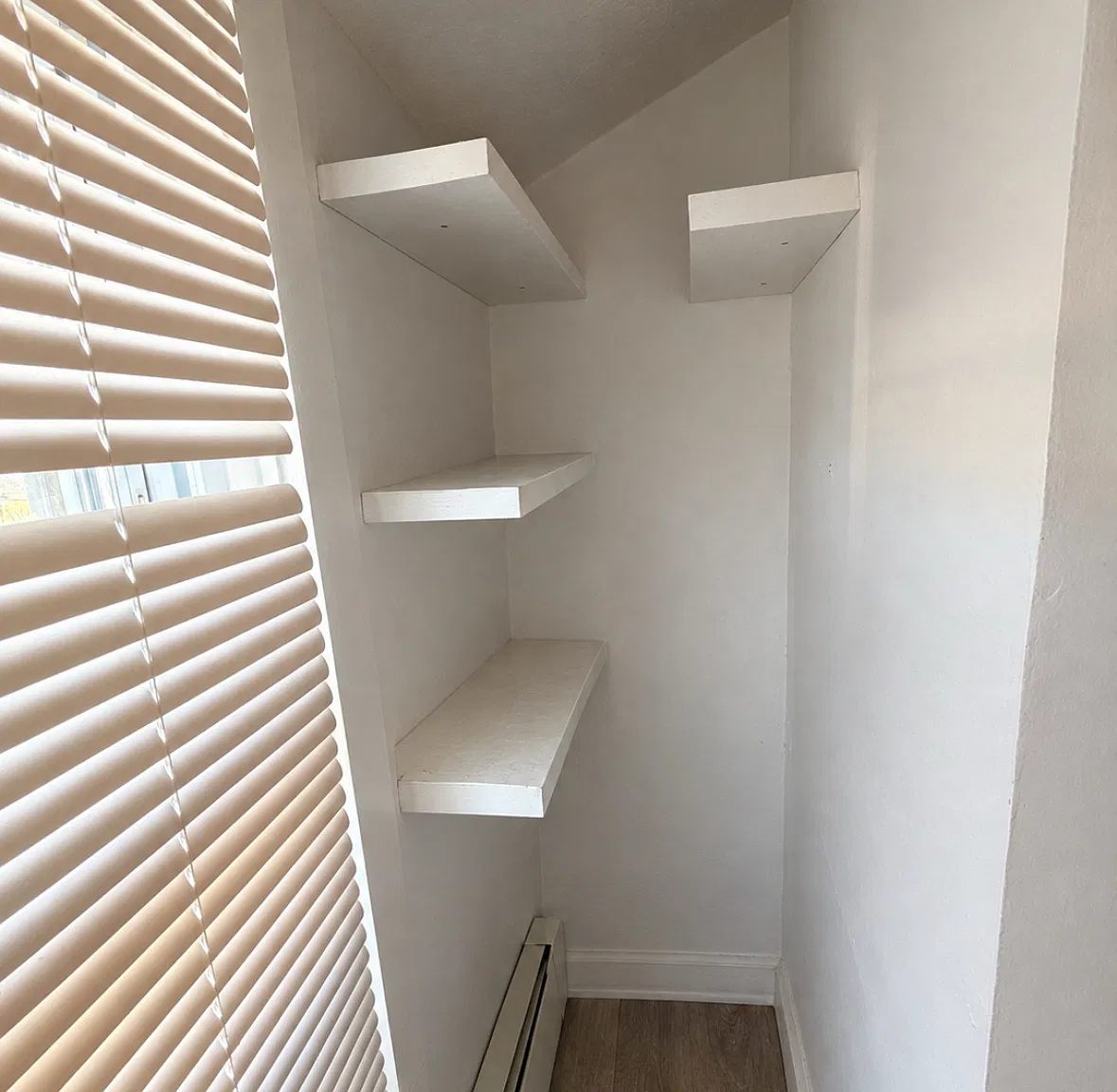 2 bed, 750 sqft, $2,200 — Photo 4
