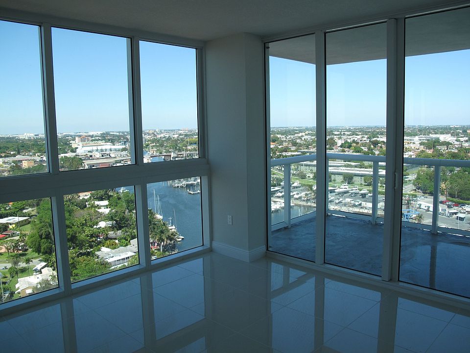 LIVING ROOM VIEW