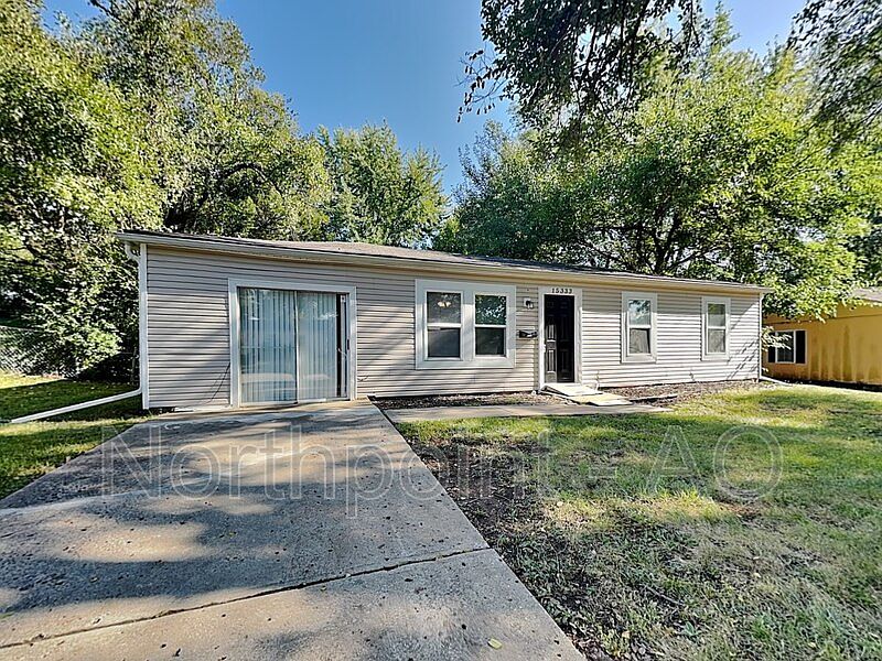 1st image of 15333 Fuller Ave